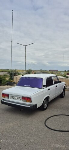 LADA (VAZ) 2107 2002, 185,000 km - 1.6 l - Salyan