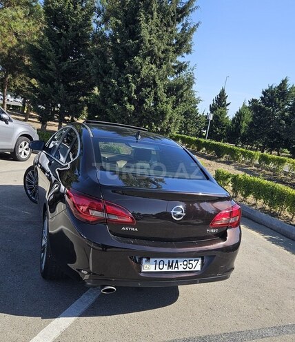 Opel Astra 2013, 289,000 km - 1.6 л - Bakı