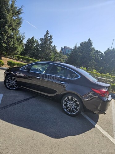 Opel Astra 2013, 289,000 km - 1.6 л - Bakı