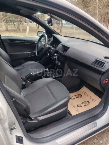 Opel Astra 2009, 258,000 km - 1.4 л - Sumqayıt