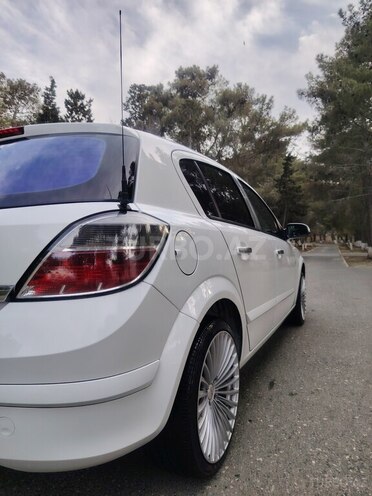 Opel Astra 2009, 258,000 km - 1.4 л - Sumqayıt