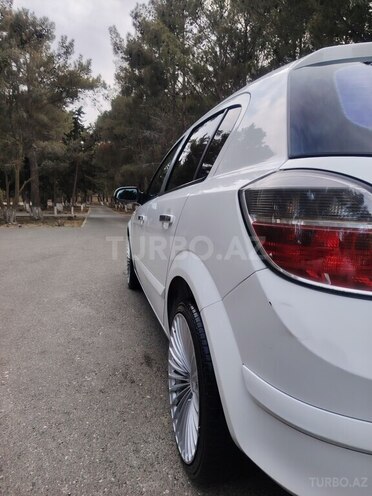 Opel Astra 2009, 258,000 km - 1.4 л - Sumqayıt