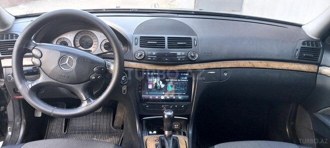 Mercedes E 220 2009, 300,000 km - 2.2 l - Bakı