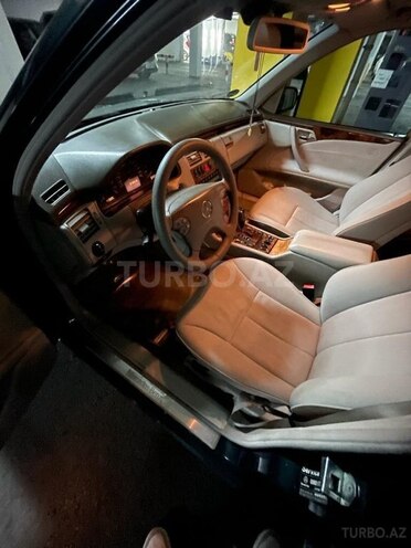 Mercedes E 240 2001, 420,000 km - 2.6 l - Naxçıvan