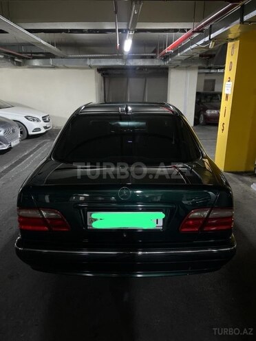 Mercedes E 240 2001, 420,000 km - 2.6 l - Naxçıvan