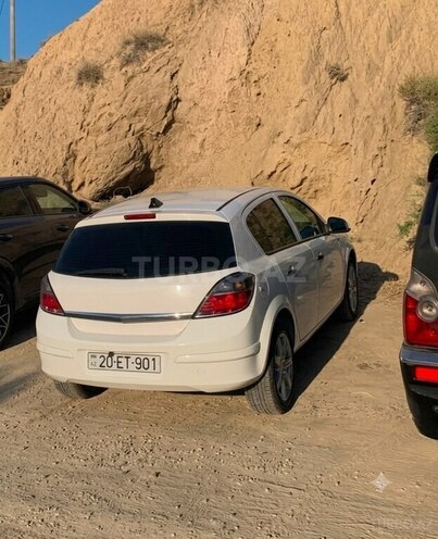 Opel Astra 2009, 267,000 km - 1.4 l - Gəncə