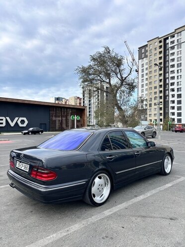 Mercedes E 240 2000, 337,000 km - 2.4 л - Bakı