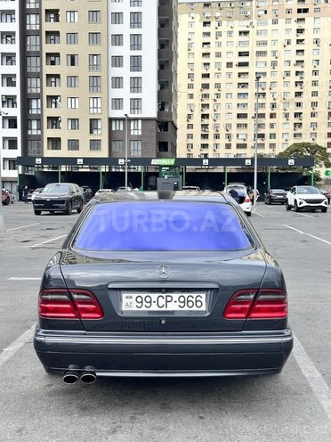 Mercedes E 240 2000, 337,000 km - 2.4 л - Bakı