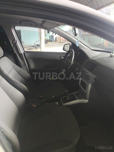Opel Astra 2009, 267,000 km - 1.4 l - Gəncə