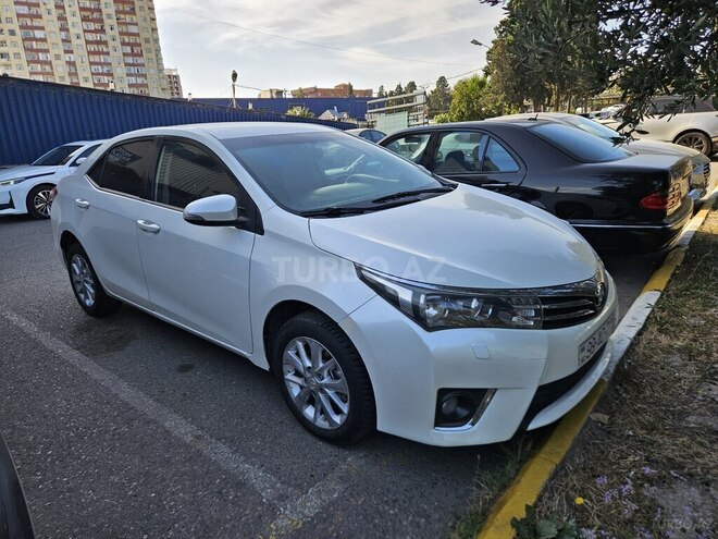 Toyota Corolla 2014, 450,000 km - 1.6 л - Bakı