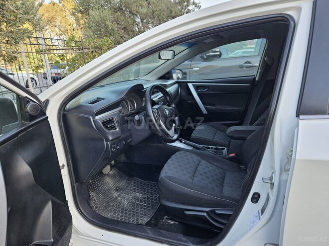 Toyota Corolla 2014, 450,000 km - 1.6 л - Bakı