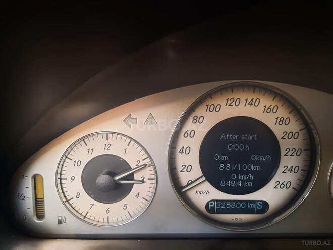 Mercedes E 270 2002, 326,000 km - 2.7 l - Bakı