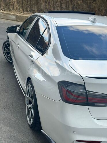 BMW  2015, 180,000 km - 2.0 l - Bakı