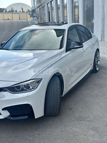 BMW  2015, 180,000 km - 2.0 l - Bakı