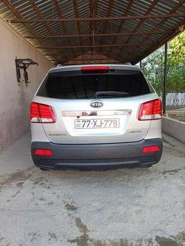 Kia Sorento 2010, 285,000 km - 2.0 л - Bakı