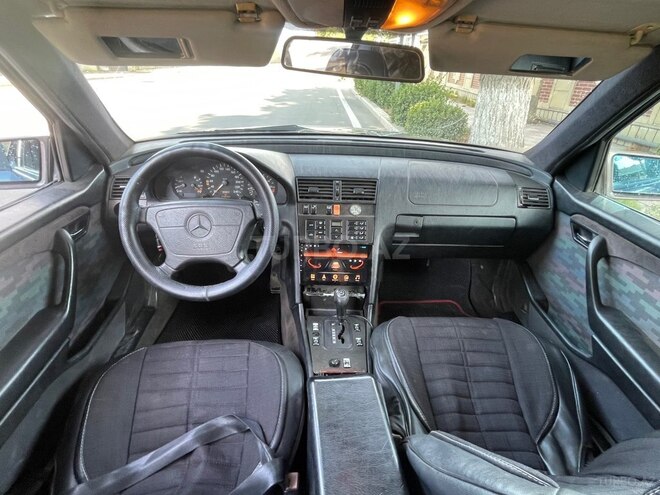 Mercedes C 200 1995, 325,648 km - 2.0 л - Goranboy