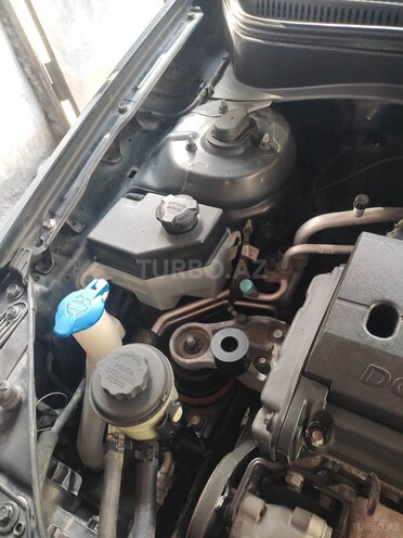 Kia Rio 2010, 235,000 km - 1.4 л - Gəncə