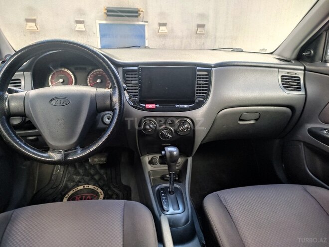 Kia Rio 2010, 235,000 km - 1.4 л - Gəncə