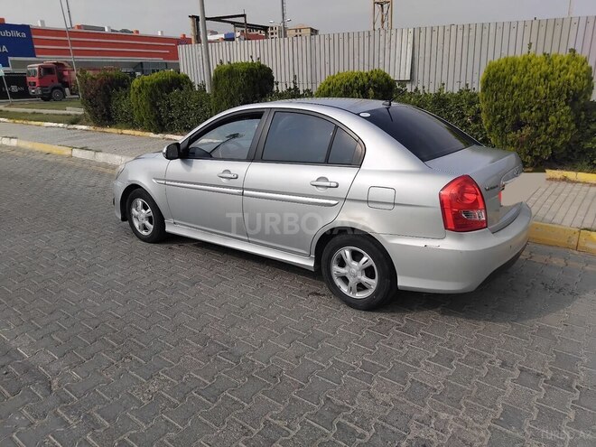 Hyundai Accent 2009, 130,799 km - 1.4 л - Bakı