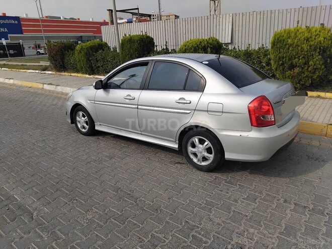 Hyundai Accent 2009, 130,799 km - 1.4 л - Bakı