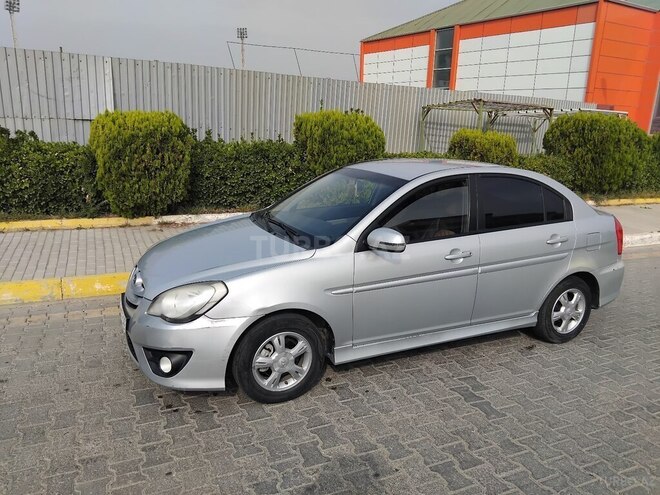 Hyundai Accent 2009, 130,799 km - 1.4 л - Bakı