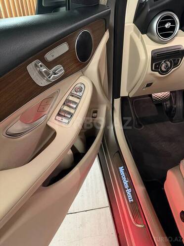 Mercedes GLC 300 2020, 68,897 km - 2.0 л - Gəncə