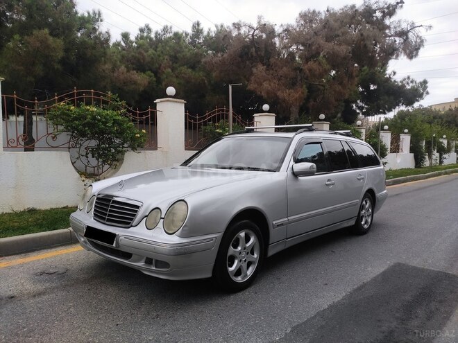 Mercedes E 220 1999, 341,778 km - 2.2 l - Bakı