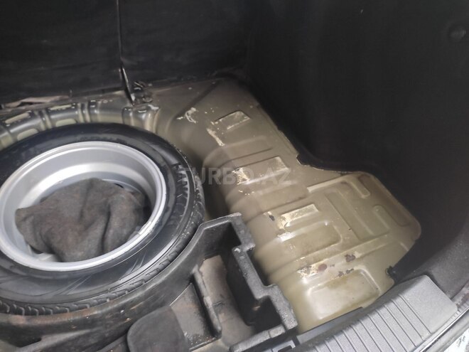 Kia Rio 2010, 235,000 km - 1.4 л - Gəncə