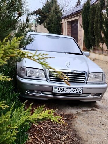 Mercedes C 240 1999, 232,157 km - 2.4 л - Bakı