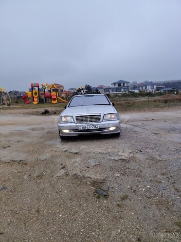 Mercedes C 240 1999, 232,157 km - 2.4 л - Bakı