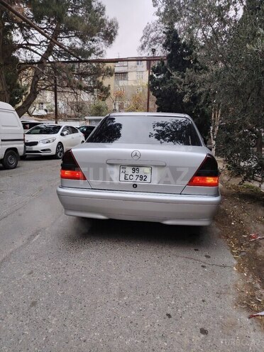 Mercedes C 240 1999, 232,157 km - 2.4 л - Bakı