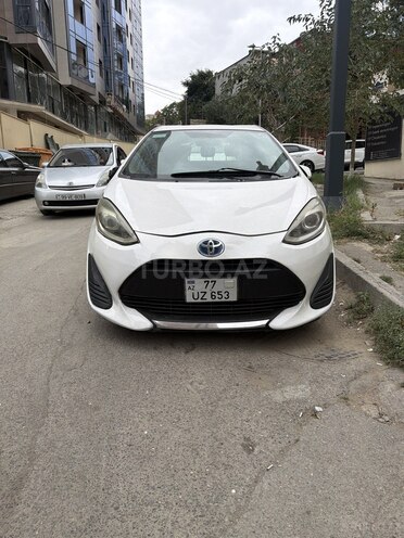 Toyota Aqua 2019, 140,000 km - 1.5 л - Bakı