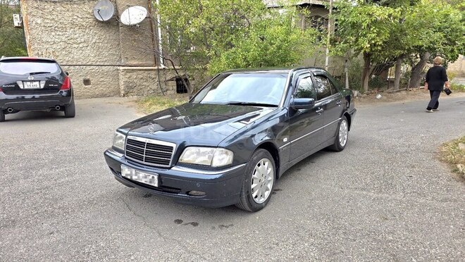 Mercedes C 200 1999, 286,056 km - 2.0 l - Sumqayıt