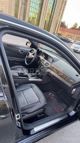 Mercedes E 250 4MATIC 2011, 374,000 km - 2.1 l - Bakı