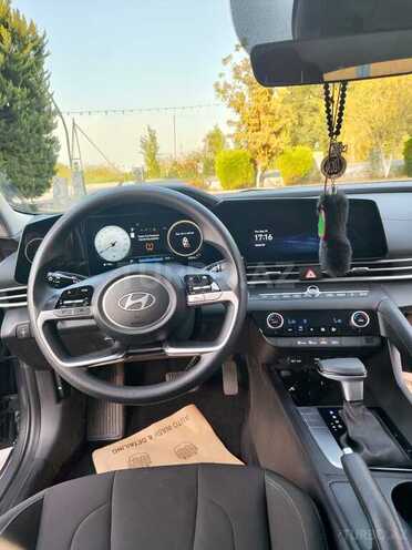 Hyundai Elantra 2024, 28,500 km - 2.0 l - Bakı