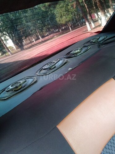 Mercedes E 200 1995, 364,646 km - 2.0 l - Qazax