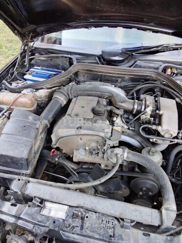 Mercedes E 200 1995, 364,646 km - 2.0 l - Qazax