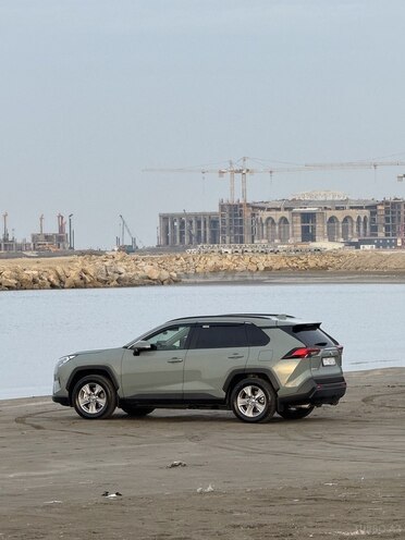 Toyota RAV4 2025, 6,000 km - 2.5 l - Bakı