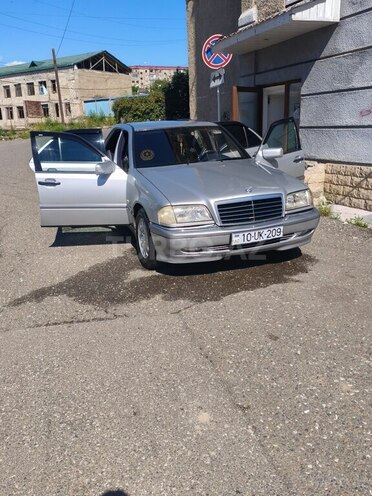 Mercedes C 230 1997, 430,000 km - 2.3 l - Zərdab
