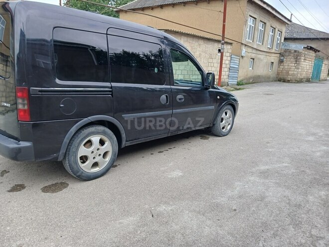 Opel Combo 2008, 206,000 km - 1.3 l - Quba