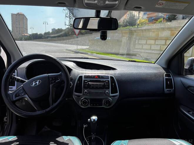 Hyundai i20 2012, 129,000 km - 1.4 l - Bakı