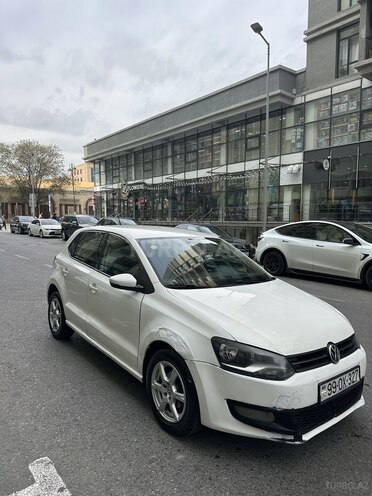 Volkswagen Polo 2010, 268,376 km - 1.4 л - Bakı