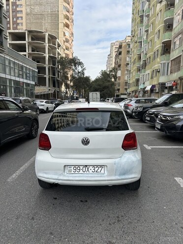 Volkswagen Polo 2010, 268,376 km - 1.4 л - Bakı