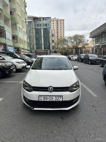 Volkswagen Polo 2010, 268,376 km - 1.4 л - Bakı