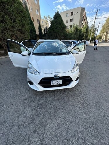 Toyota Aqua 2014, 316,000 km - 1.5 л - Gəncə