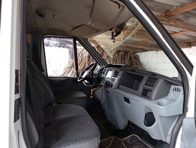 Ford Transit 2007, 392,000 km - 2.2 l - Qusar