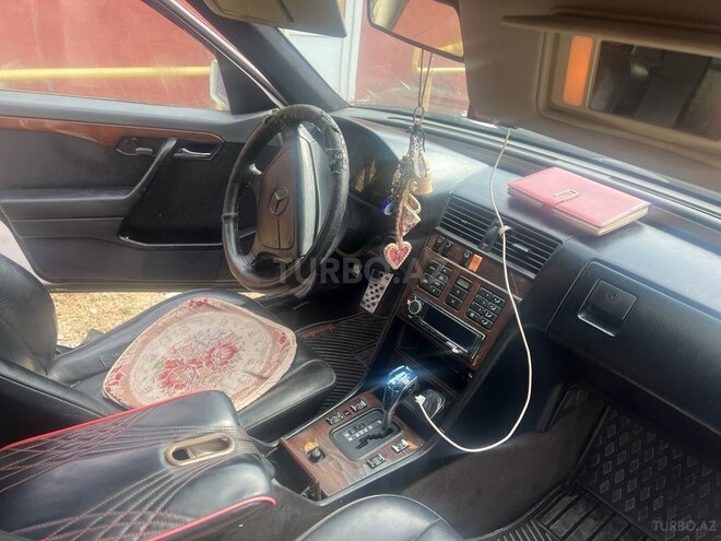 Mercedes C 200 1995, 320,000 km - 2.0 л - Cəlilabad