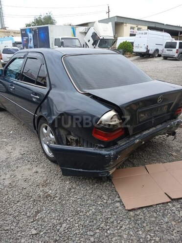 Mercedes C 220 1999, 752,432 km - 2.2 l - Bakı