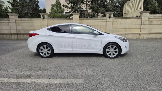 Hyundai Elantra 2011, 256,000 km - 1.8 l - Bakı