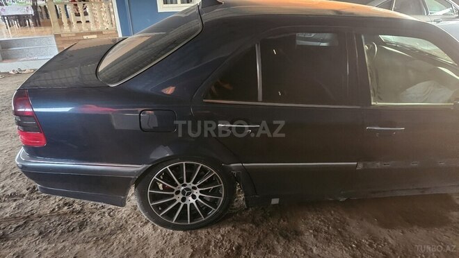 Mercedes C 240 1997, 500,000 km - 2.4 l - İmişli